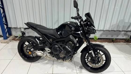 YAMAHA MT-09 YAMAHA MT-09